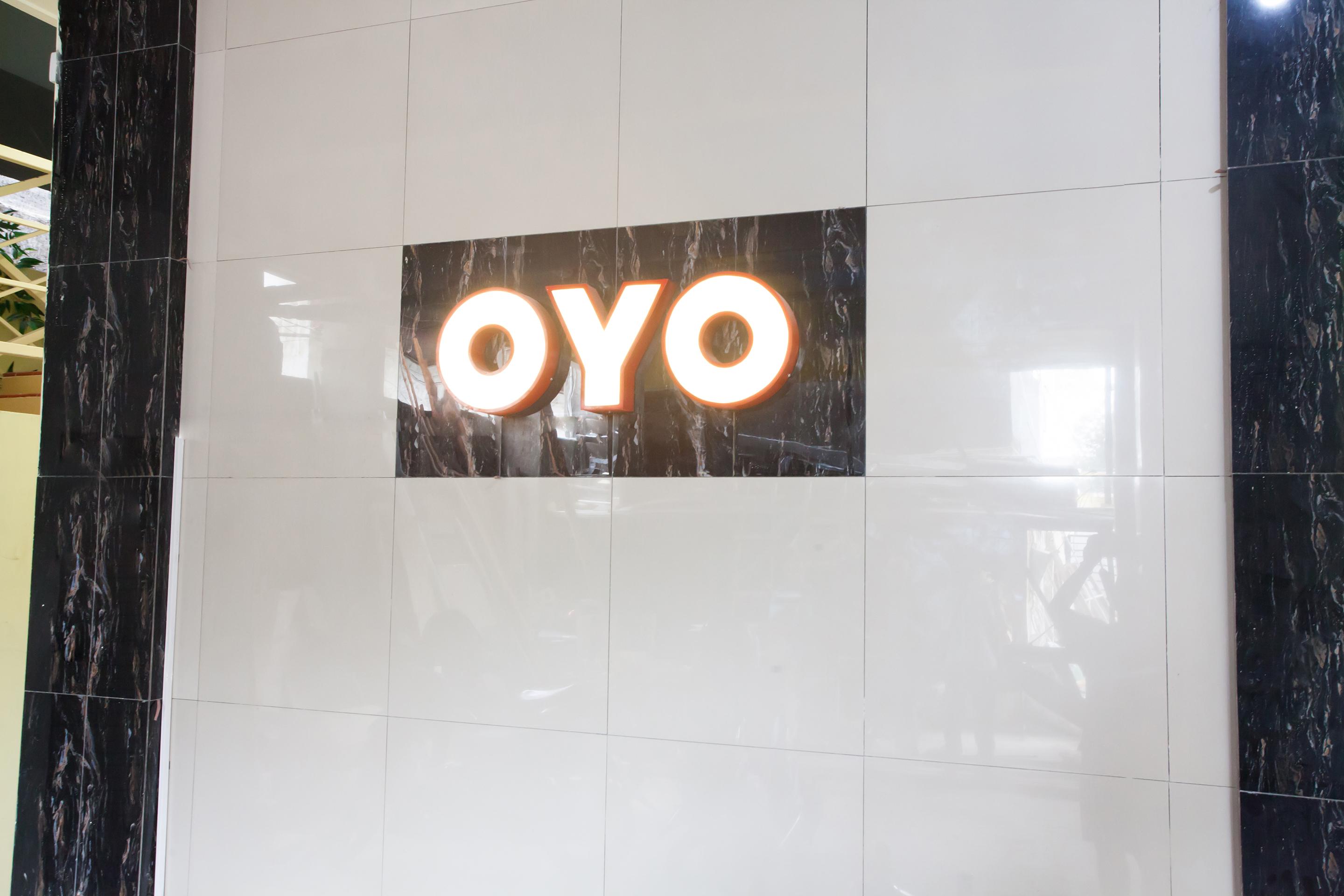Oyo 990 Stadion Residence Syariah Medan Extérieur photo